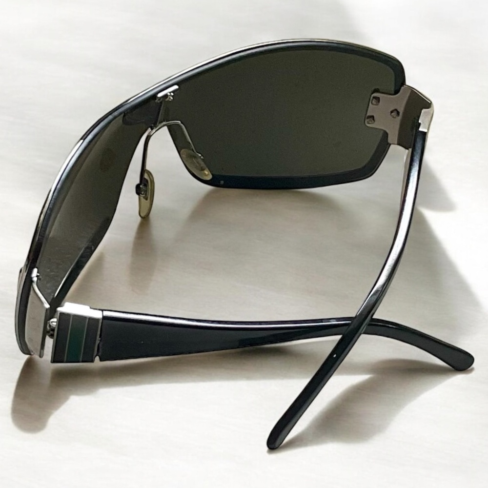 AUTHENTIC GUCCI UNISEX SUNGLASSES 🕶️ - Picture 3 of 8